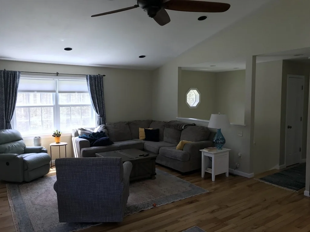 Photo of 631 Warren Wright Rd