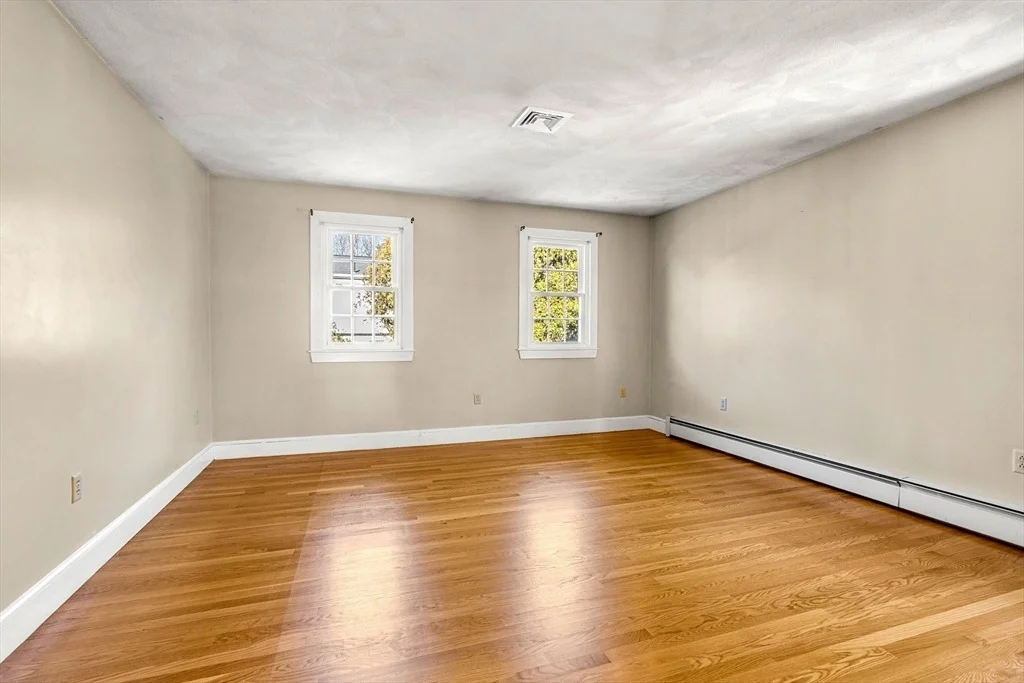 Photo of 55 Roosevelt Ave