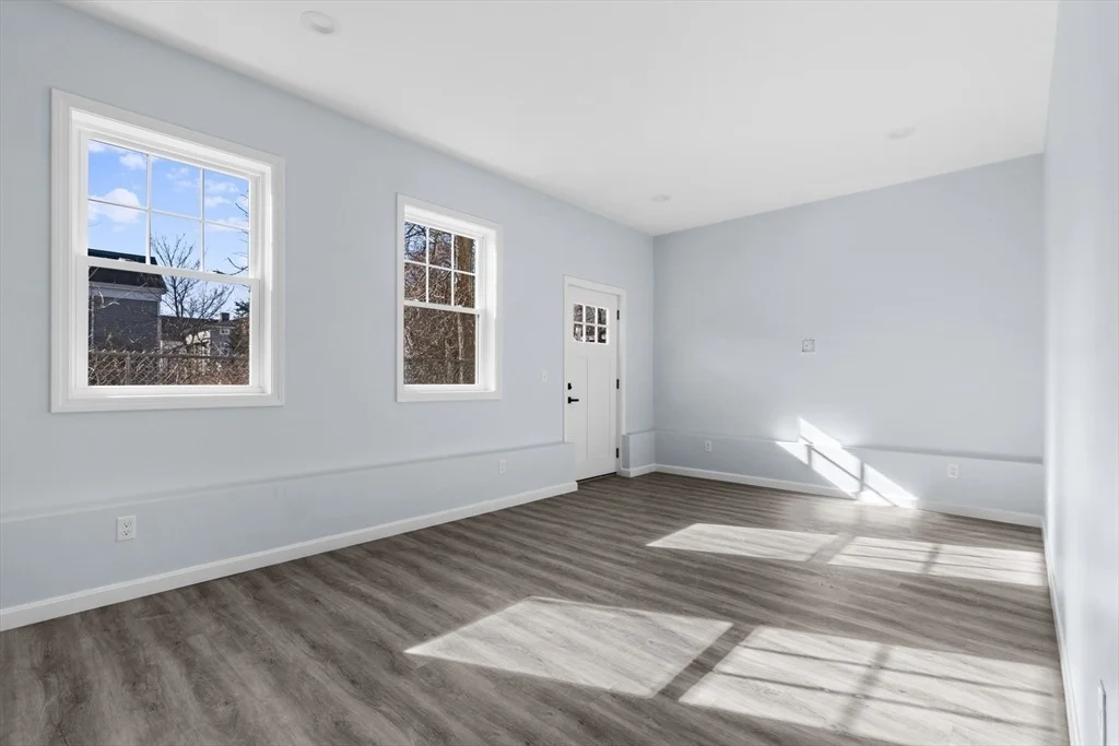 Photo of Unit 2B at 206 Durfee St.