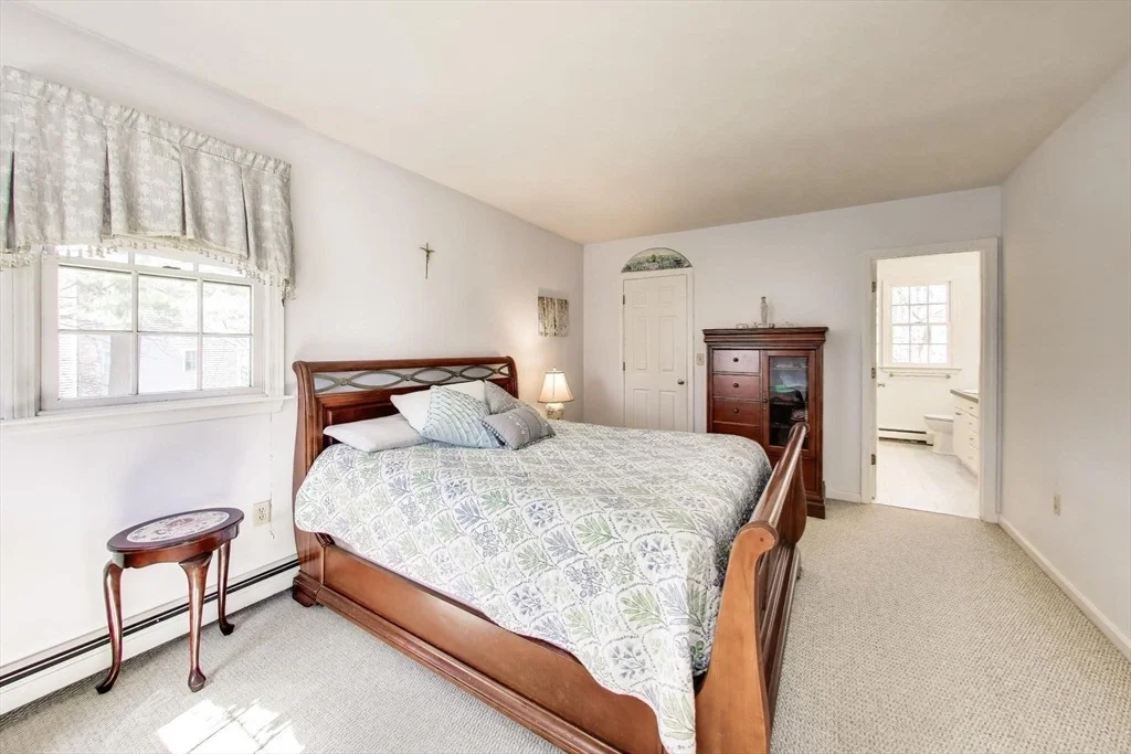 Photo of 101 River Rd