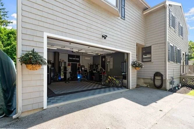 Photo of 40 Hillside Ave