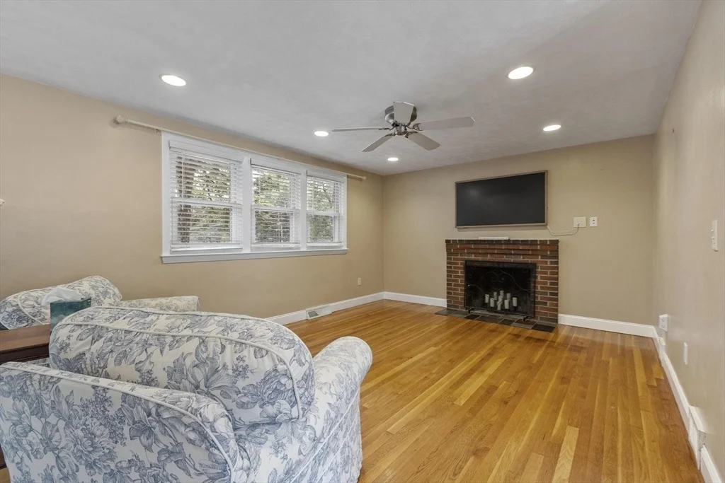 Photo of 2 Stratton Dr