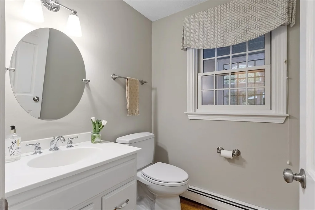 Photo of 25 Algonquin Avenue