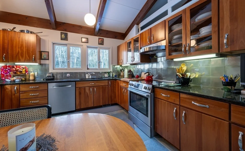 Photo of 206 North Valley Road