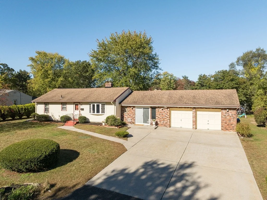Photo of 260 Hermitage Drive