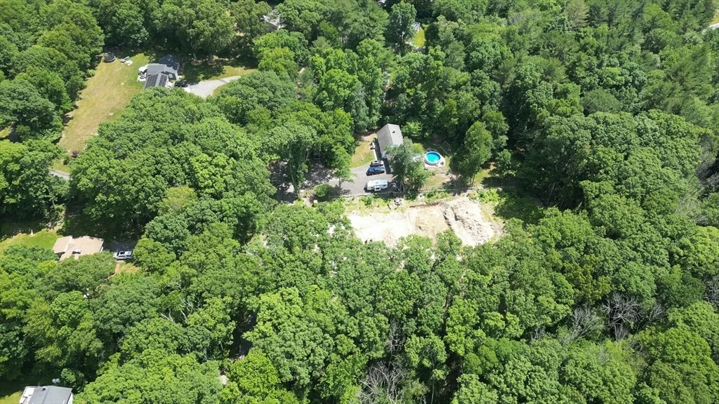 Photo of 24 Conlin Rd