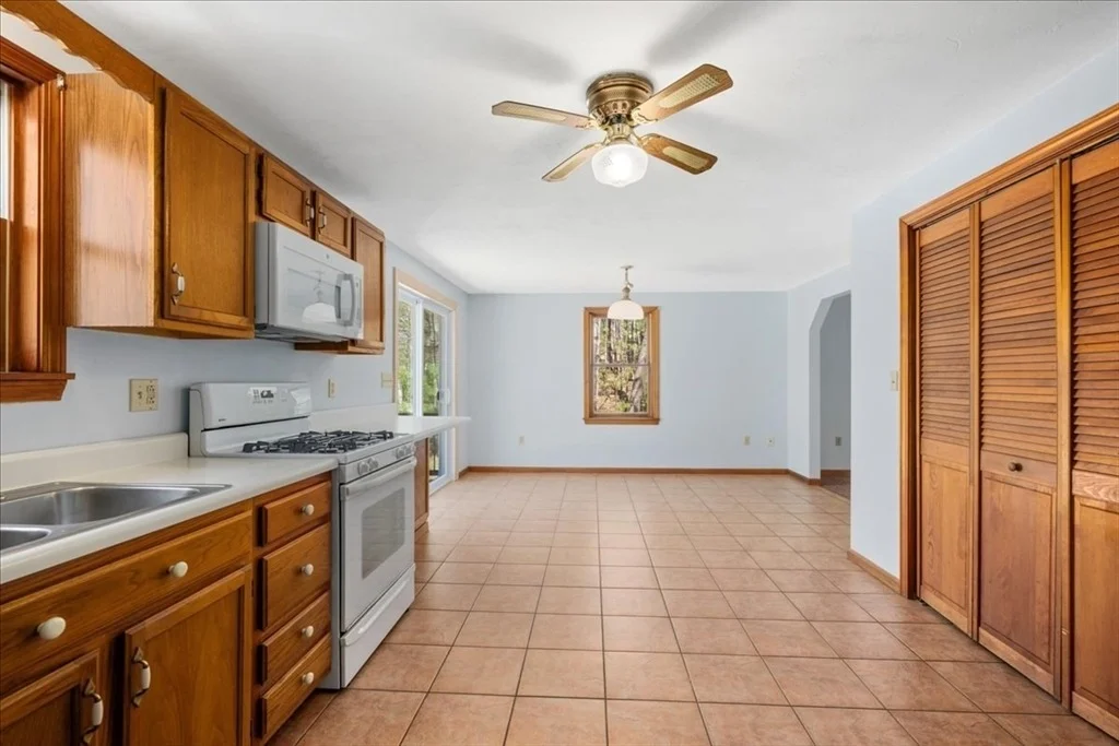 Photo of 25 Collier Cir