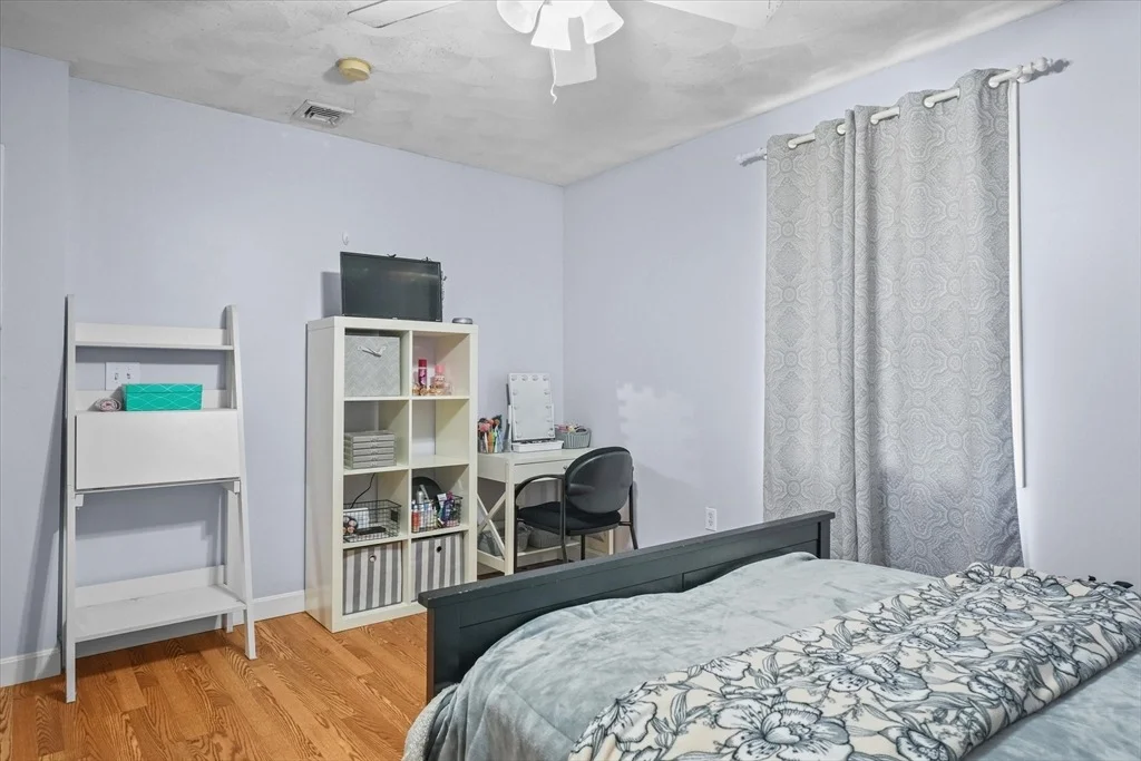 Photo of 18 Larch Rd
