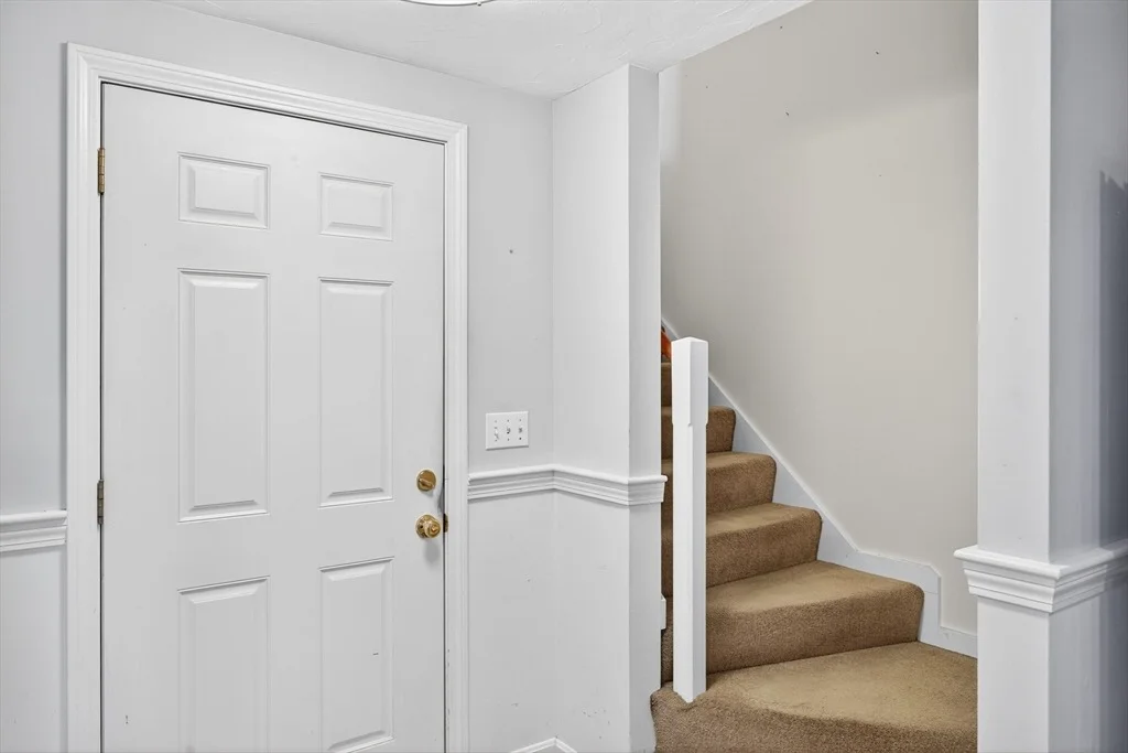 Photo of 158 Lakeside Dr