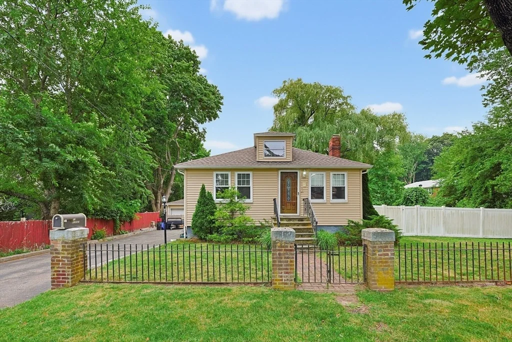 Photo of 53 Blaney Ave