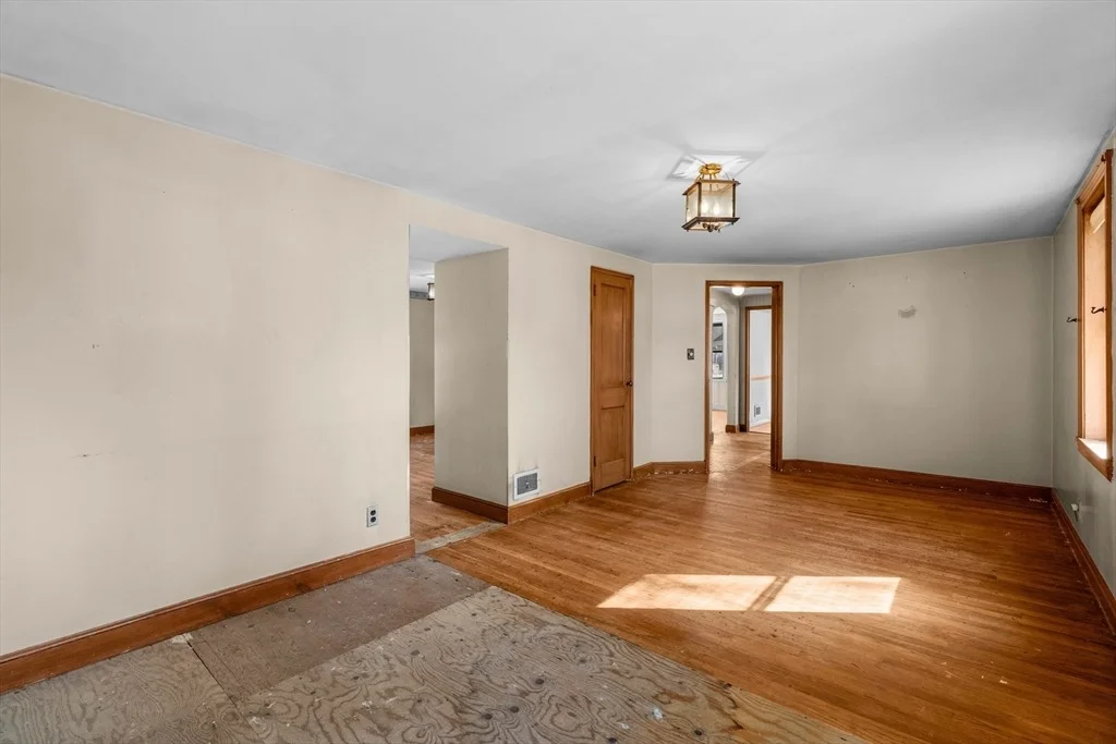 Photo of 6 Kendal Dr