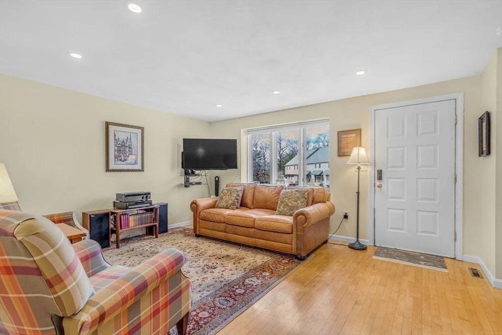 Photo of Unit 6 at 21 Deer Path