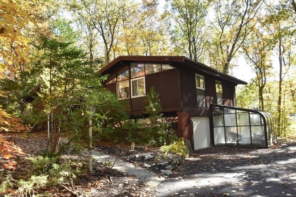 Photo of 39 Indian Ridge Road