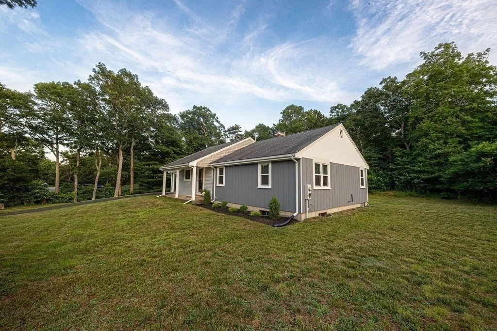 Photo of 6 Hilltop Dr