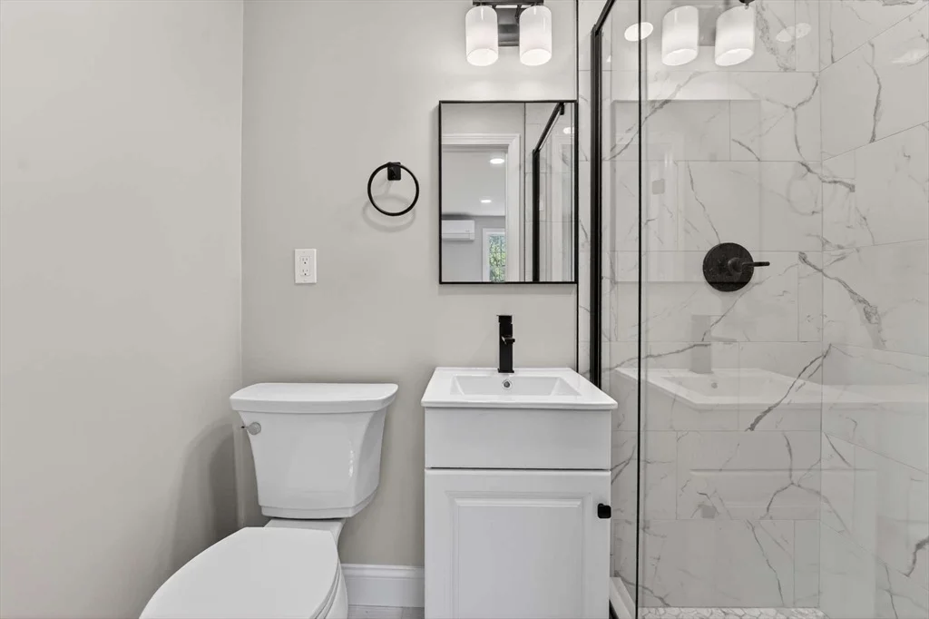 Photo of 477 Edgell Rd