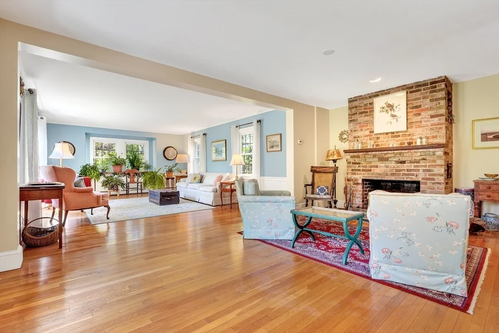 Photo of 374 Dover Road
