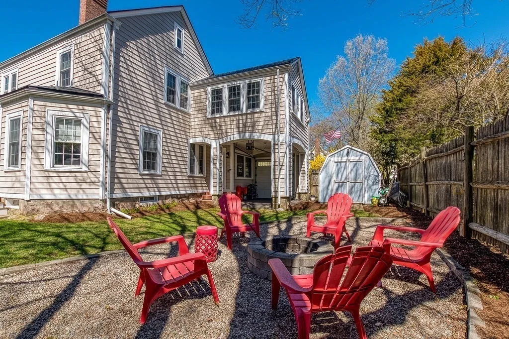 Photo of 180 Walnut St