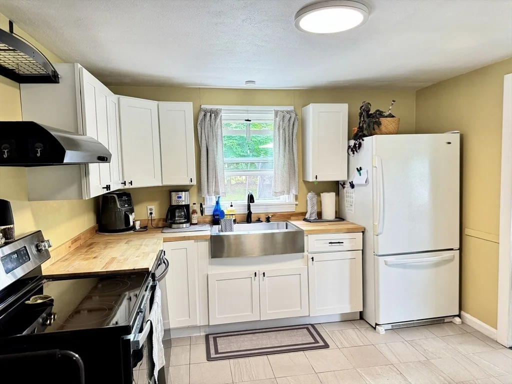 Photo of 169 Beauchamp Ter