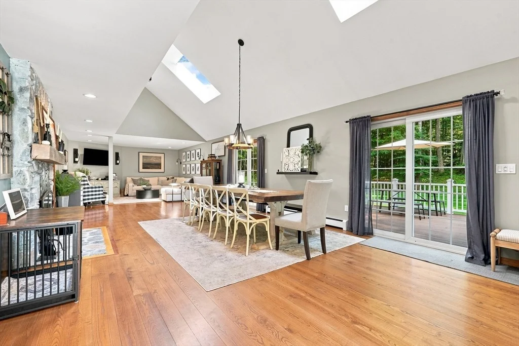 Photo of 51 Barton Ave