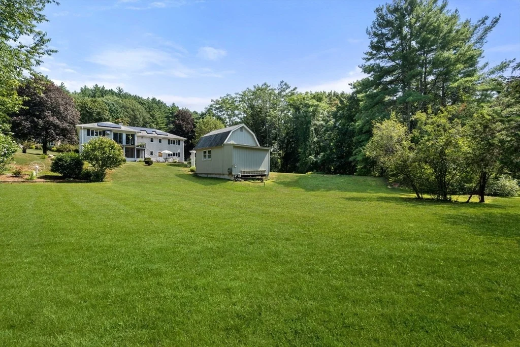 Photo of 15 Hobbs Brook Rd