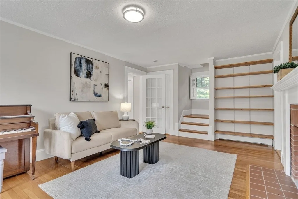 Photo of 5 Maple St