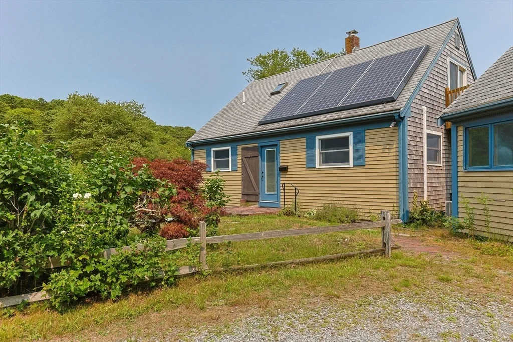 Photo of 418 Massasoit Trail