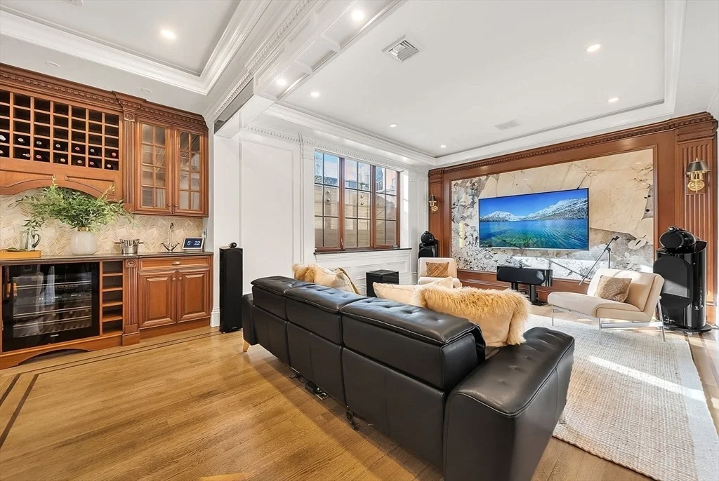 Photo of 48 Marshall Rd