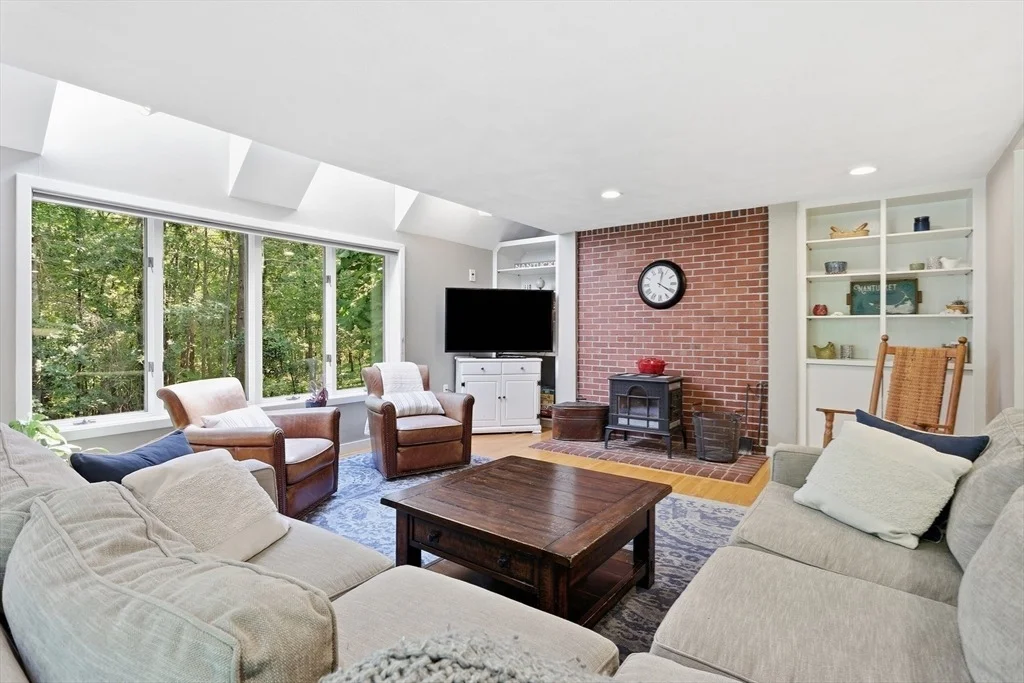 Photo of 15 Larch Road