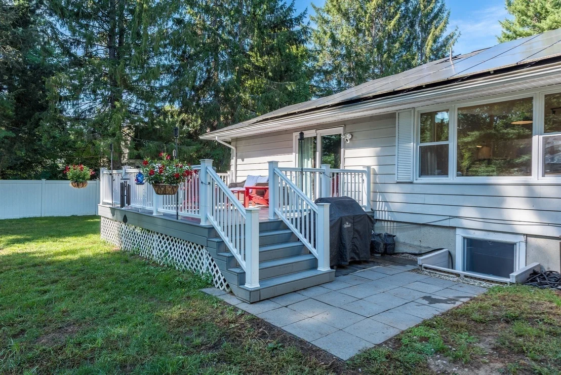 Photo of 69 Grantwood Dr