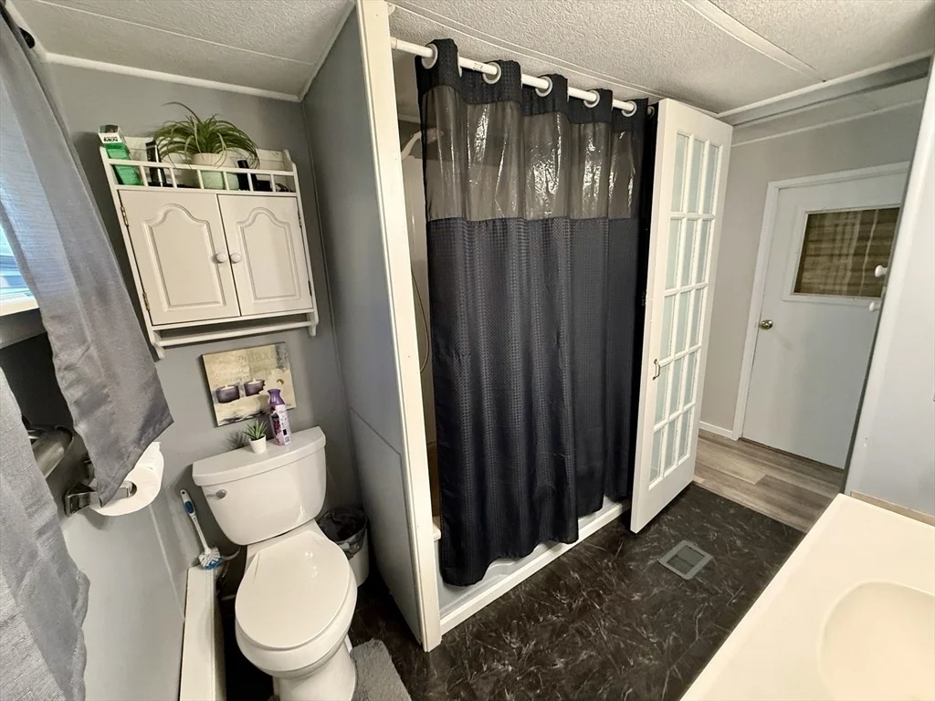 Photo of 37 Grouse Dr