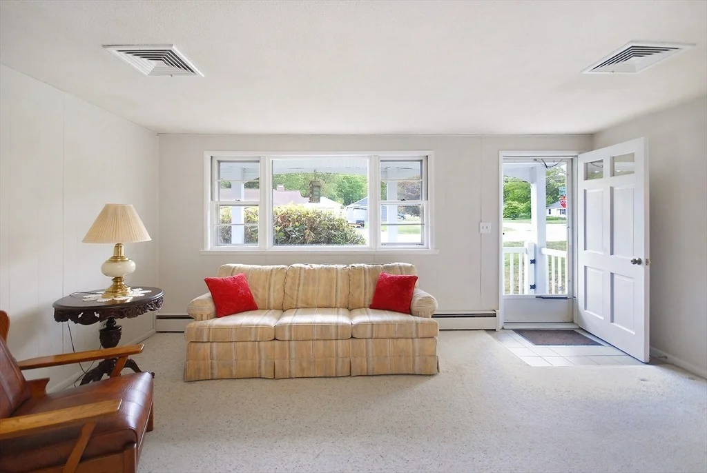 Photo of 12 Reo Rd