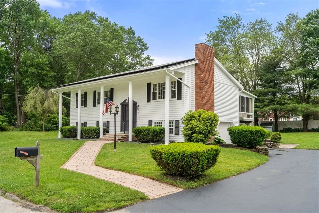 Photo of 7 Kennedy Dr