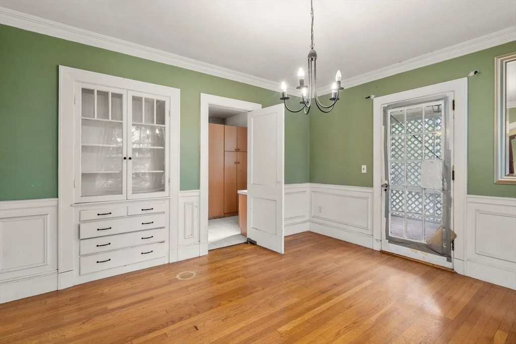 Photo of 10 Stoneleigh Cir