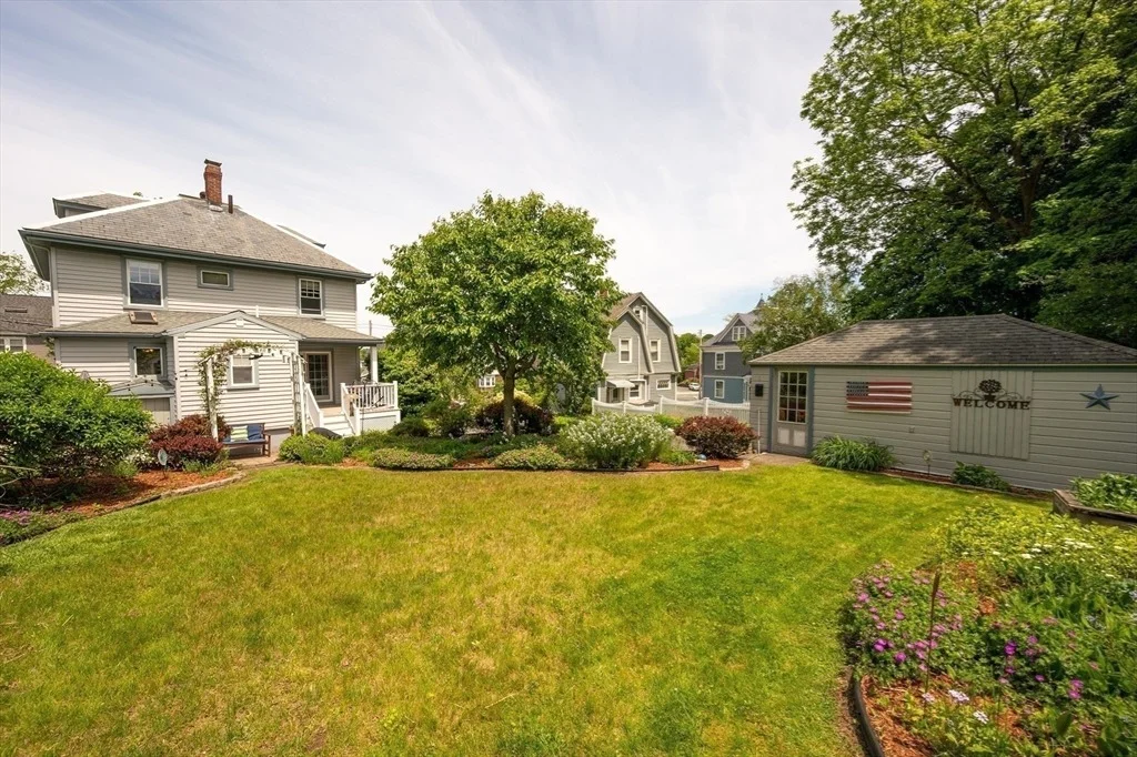 Photo of 6 Buttonwood Lane