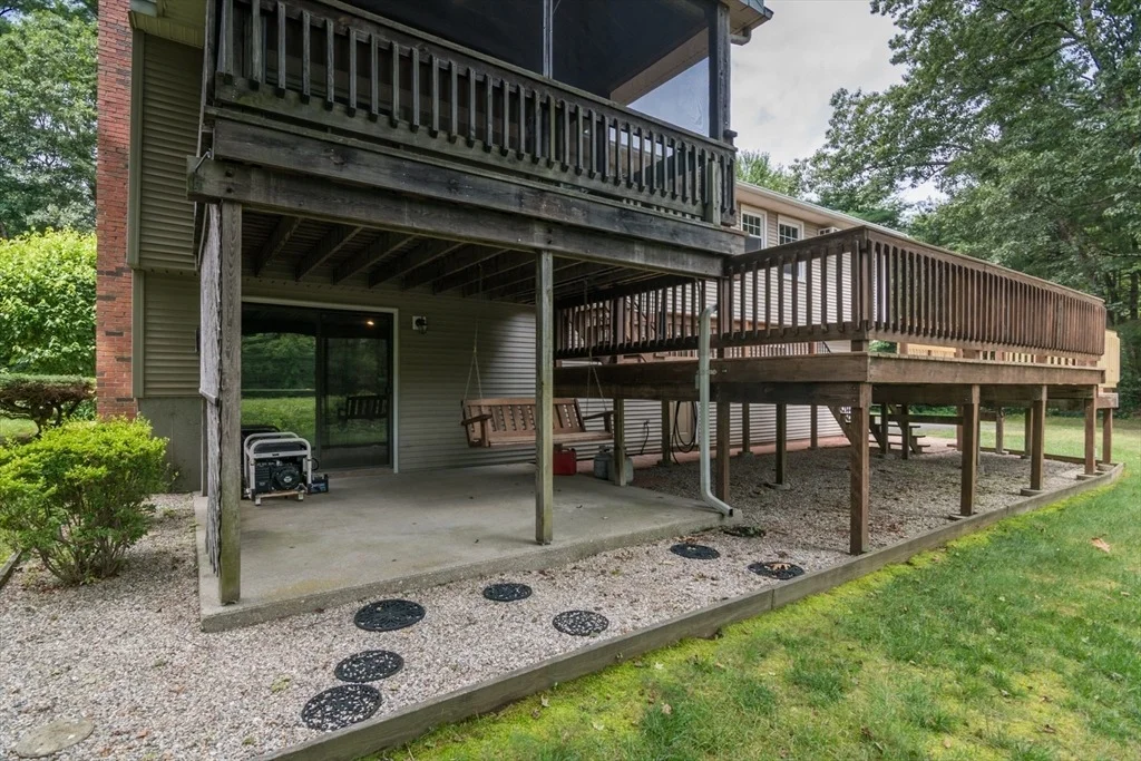 Photo of 1 Maplewood Dr