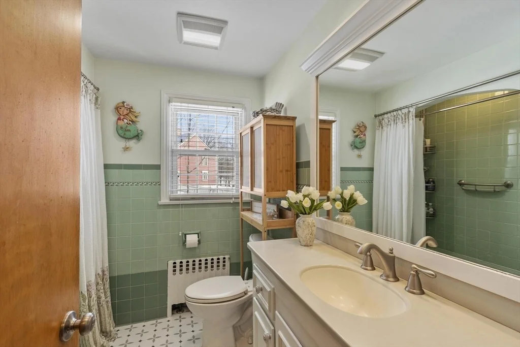Photo of 38 Knower Rd