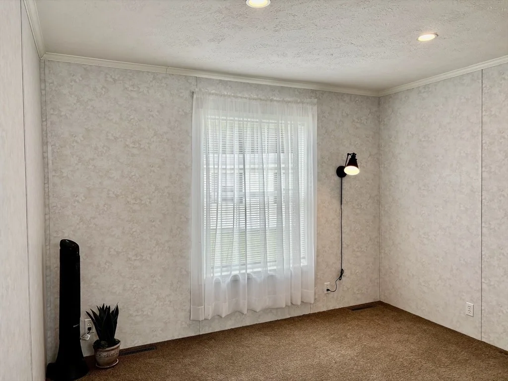 Photo of 6 Seneca Drive