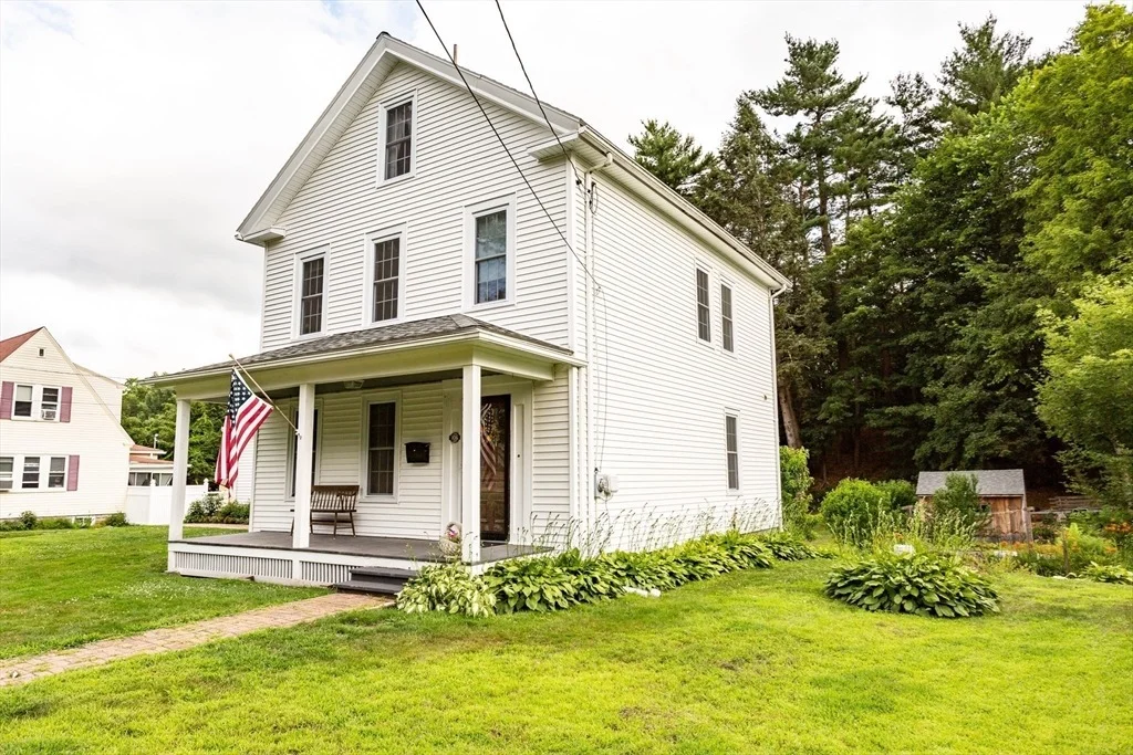Photo of 106 Pleasant St