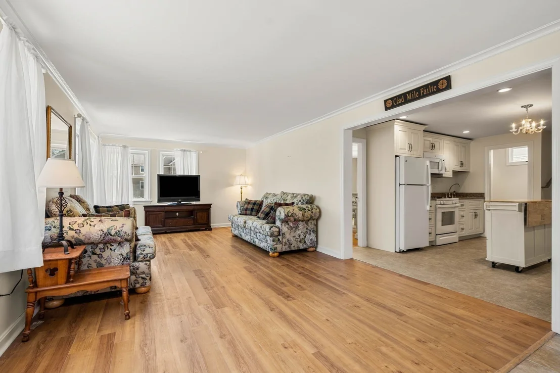Photo of 1 Lewis Ave