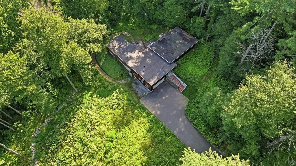 Photo of 131 Warren Ave