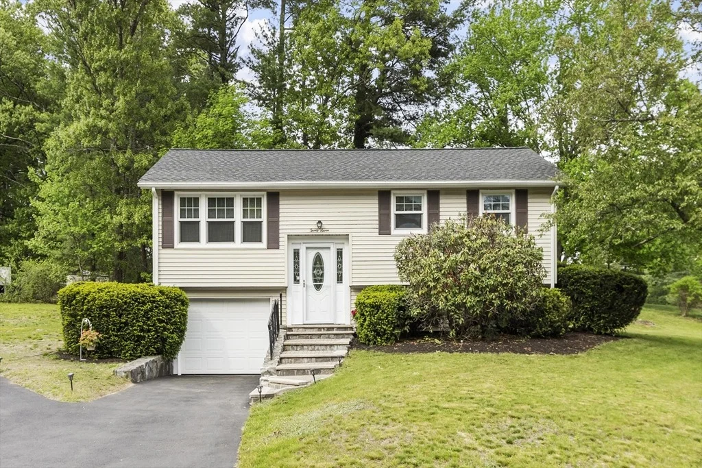 Photo of 27 Dexter Ave