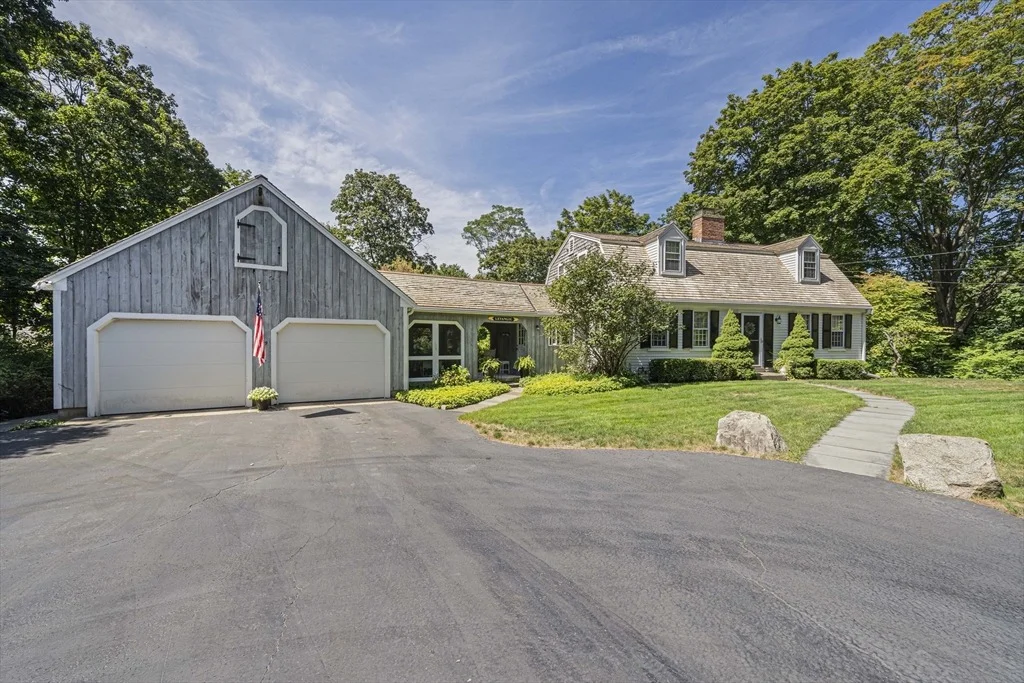 Photo of 639 Main St.