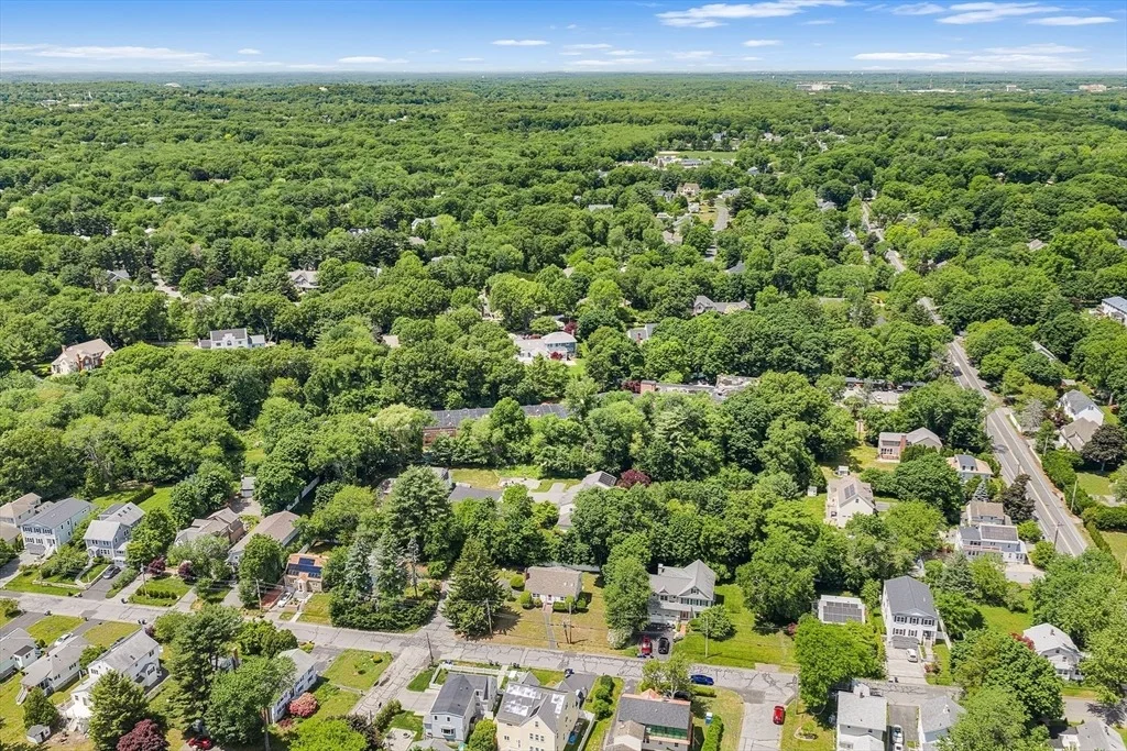 Photo of 21 Bartlett Ave