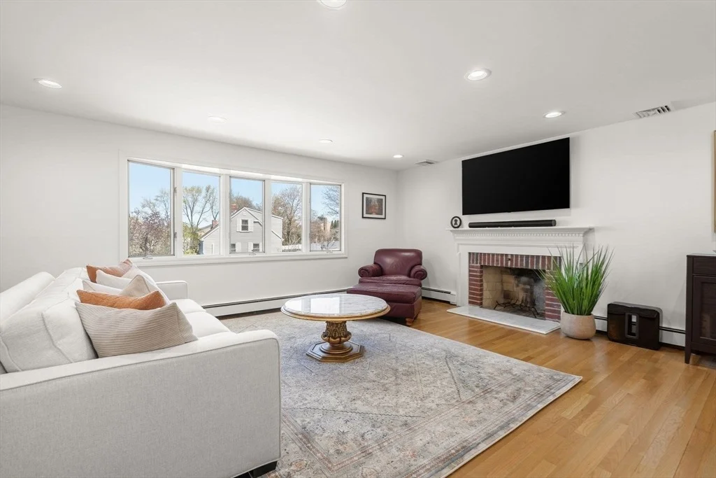 Photo of 45 Colonial Drive