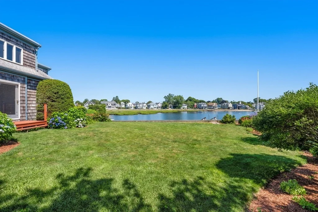 Photo of 5 Winter Island Rd
