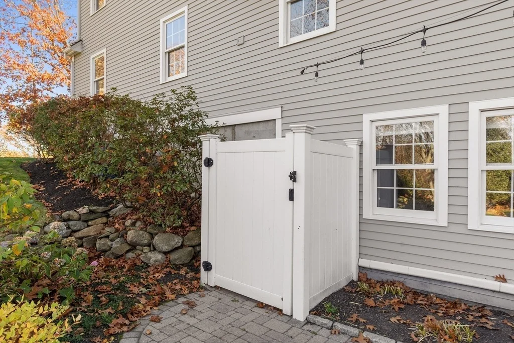 Photo of 10 Edgar Walker Ct