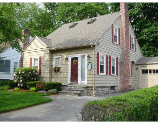 Photo of 62 Winifred Ave