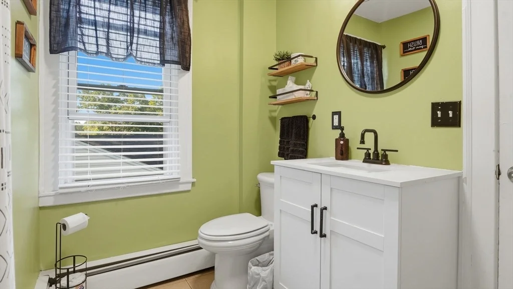 Photo of 87 Lakevilla Ave