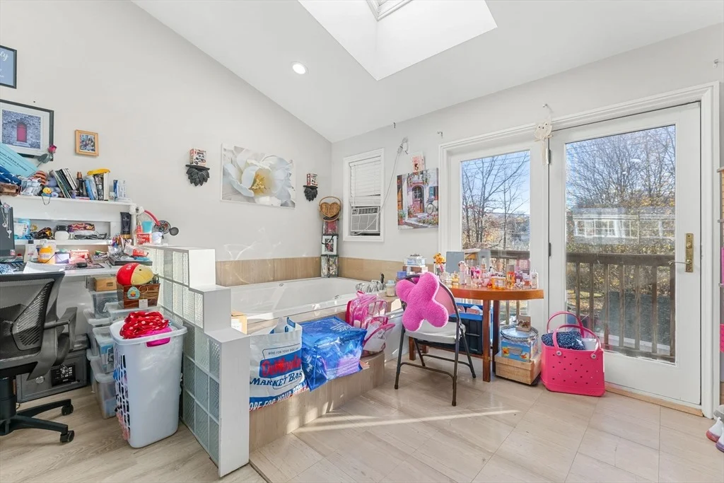 Photo of 25 Auburn St