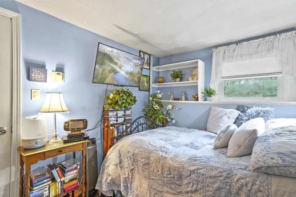 Photo of 33 Frost Road